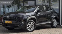 Zwart Gebruikt 2024 Toyota Yaris Cross Active SUV | € 27.995 (Eerlijke prijs)
