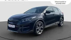 Zwart, metallic lak Gebruikt 2022 Kia XCeed SUV | € 24.490 (Eerlijke prijs)