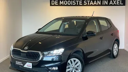 Zwart Gebruikt 2024 Skoda Fabia Business Line Hatchback | € 21.950 (Eerlijke prijs)