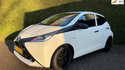 Occasion Toyota Aygo 69 PK (50 kW) 2017 Wit Hatchback