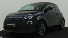 Zwart, metallic lak Gebruikt 2020 Fiat 500e Icon Hatchback | € 16.925 (Eerlijke prijs)