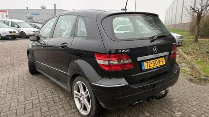 Zwart Gebruikt 2007 Mercedes B200 MPV | € 2.244 (Super prijs)