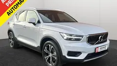 Grijs (metallic) Gebruikt 2022 Volvo XC40 Inscription SUV | € 34.990 (Eerlijke prijs)