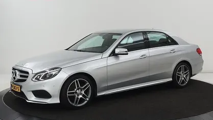 Grijs Gebruikt 2015 Mercedes E300 Sedan | € 18.400 (Eerlijke prijs)