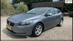 Grijs Gebruikt 2014 Volvo V40 Summum Stationwagen | € 12.950 (Eerlijke prijs)