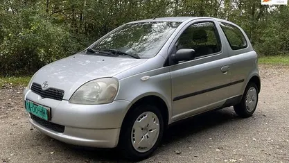 Occasion 2001 Toyota Yaris Hatchback | € 1.250 (Eerlijke prijs)