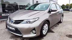 Grijs Gebruikt 2014 Toyota Auris Sedan | € 13.590 (Eerlijke prijs)