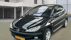 Gebruikt 2004 Peugeot 206 Hatchback | € 2.395 (Eerlijke prijs)