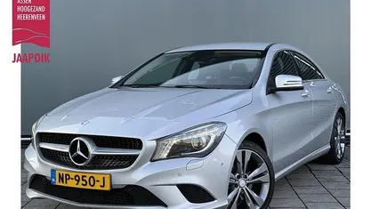 Grijs (metallic) Occasion 2014 Mercedes 180 Prestige Sedan | € 15.444 (Eerlijke prijs)