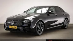 Zwart Gebruikt 2021 Mercedes E300 Business Sedan | € 43.695 (Eerlijke prijs)