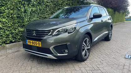 Grijs Gebruikt 2017 Peugeot 5008 Allure MPV | € 18.950 (Eerlijke prijs)