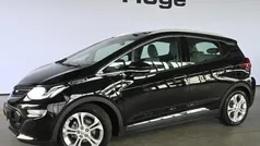 Zwart, metallic lak Gebruikt 2019 Opel Ampera Business Hatchback | € 11.940 (Eerlijke prijs)
