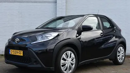 Gebruikt 2024 Toyota Aygo X Play SUV | € 16.899 (Goede deal)