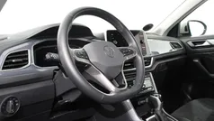 Beige Gebruikt 2024 VW T-Roc Style SUV | € 32.890 (Eerlijke prijs)