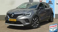Grijs Gebruikt 2023 Renault Captur Evolution SUV | € 24.945 (Eerlijke prijs)