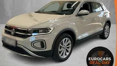 Gebruikt 2024 VW T-Roc Style SUV | € 33.890 (Eerlijke prijs)
