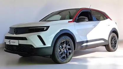 Wit Occasion 2025 Opel Mokka-e SUV | € 25.940 (Goede deal)