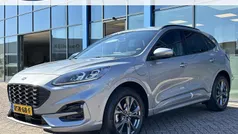 Grijs, metallic lak Gebruikt 2023 Ford Kuga ST-Line X SUV | € 30.800 (Eerlijke prijs)
