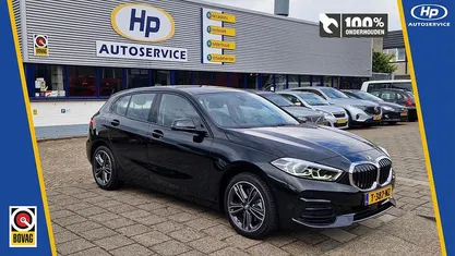 Occasion BMW 118 Basis 136 PK (100 kW) 2023 Zwart Hatchback