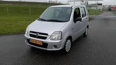 Gebruikt 2003 Opel Agila Essentia Hatchback | € 1.450 (Eerlijke prijs)