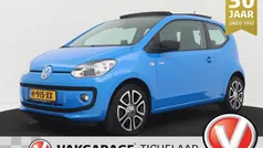 Blauw Gebruikt 2014 VW up! Cup Hatchback | € 5.899 (Eerlijke prijs)