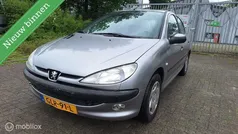Grijs Gebruikt 2001 Peugeot 206 Hatchback | € 1.250 (Eerlijke prijs)