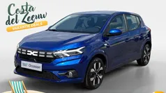 Bleu iron (donker blauw) Gebruikt 2024 Dacia Sandero Journey Hatchback | € 22.235 (Eerlijke prijs)