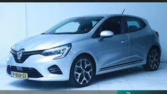 Grijs Gebruikt 2021 Renault Clio V Zen Hatchback | € 16.195 (Goede deal)