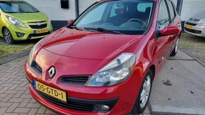 Occasion Renault Clio GrandTour Dynamique 101 PK (74 kW) 2008 Stationwagen