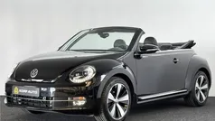 Zwart, metallic lak Gebruikt 2015 VW Beetle CLUB Cabriolet | € 16.900 (Goede deal)