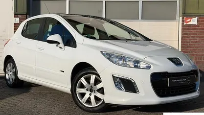 Occasion 2013 Peugeot 308 Style Hatchback | € 3.899 (Goede deal)