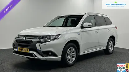 Occasion Mitsubishi Outlander P-HEV 135 PK (99 kW) 2020 SUV