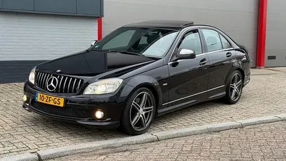 Zwart Gebruikt 2008 Mercedes C280 Avantgarde Sedan | € 6.499 (Goede deal)