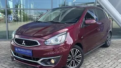Rood, metallic lak Gebruikt 2017 Mitsubishi Space Star Instyle Hatchback | € 7.950 (Goede deal)