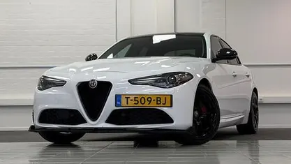 Occasion 2019 Alfa Romeo Giulia Sedan | € 21.994 (Eerlijke prijs)