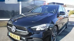 Zwart Gebruikt 2019 Mercedes B180 AMG MPV | € 22.795 (Goede deal)