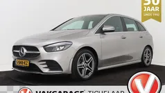 Gebruikt 2019 Mercedes B180 Business MPV | € 26.399 (Eerlijke prijs)