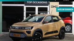 Bruin Gebruikt 2024 Dacia Spring Extreme Hatchback | € 15.900 (Eerlijke prijs)