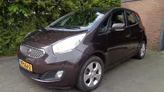 Bruin Gebruikt 2010 Kia Venga Hatchback | € 4.945 (Eerlijke prijs)
