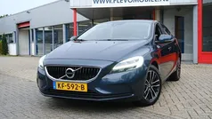 Blauw Gebruikt 2016 Volvo V40 Stationwagen | € 12.450 (Eerlijke prijs)