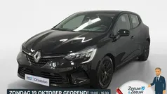 Gebruikt 2022 Renault Clio V Equilibre Hatchback | € 15.930 (Eerlijke prijs)
