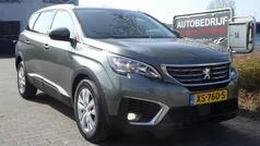 Grijs Gebruikt 2019 Peugeot 5008 MPV | € 14.450 (Goede deal)