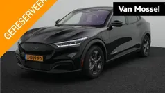 Gebruikt 2023 Ford Mustang Mach-E SUV | € 32.845 (Super prijs)