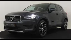 Zwart Gebruikt 2021 Volvo XC40 Inscription SUV | € 32.890 (Eerlijke prijs)