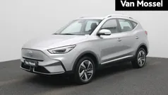 Grijs Gebruikt 2023 MG ZS Comfort Sedan | € 24.495 (Eerlijke prijs)