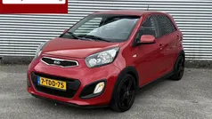Rood Gebruikt 2014 Kia Picanto Hatchback | € 6.450 (Eerlijke prijs)
