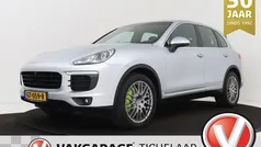 Grijs Gebruikt 2015 Porsche Cayenne SUV | € 30.888 (Super prijs)