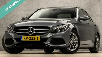 Grijs Occasion 2016 Mercedes C350e AMG Sedan | € 19.445 (Eerlijke prijs)