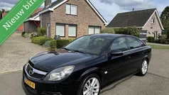 Zwart Gebruikt 2008 Opel Vectra GTS Sport Hatchback | € 1.650 (Eerlijke prijs)