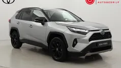 Gebruikt 2023 Toyota RAV4 Hybrid SUV | € 44.499 (Eerlijke prijs)